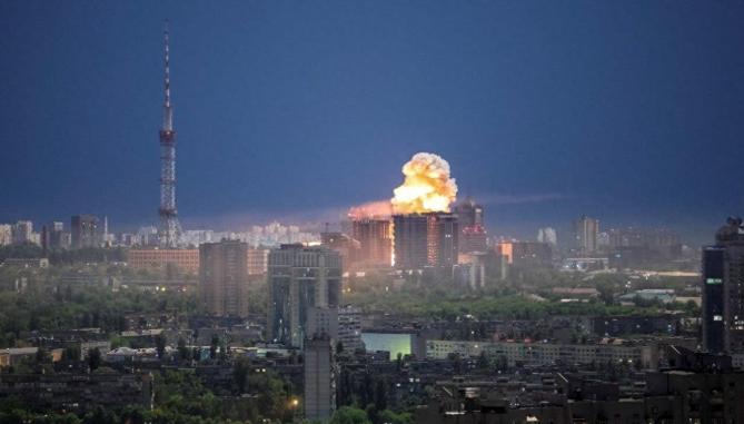 深夜炸响基辅！

2026年6月2日凌晨，静谧的乌克兰首都基辅被剧烈的爆炸声瞬间
