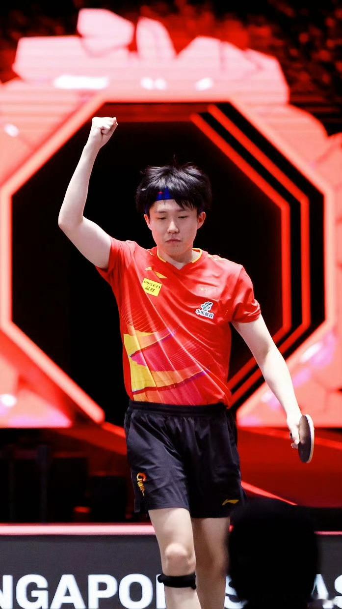 王楚钦[超话]  王楚钦加油 🦁  王楚钦  王楚钦t锦绣二月刊封面  无数的