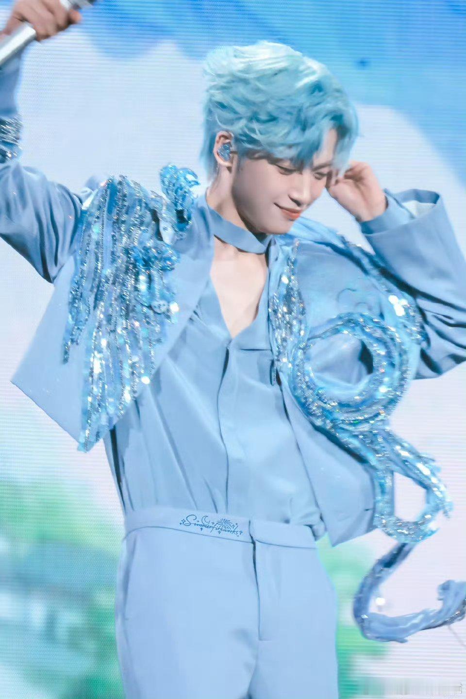 梓渝演唱会首页的友友们有人看吗梓渝站姐也好会拍神图层出不穷 