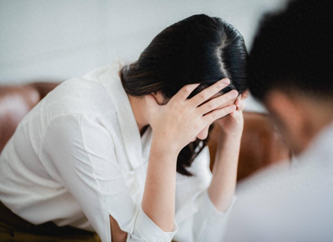 长寿第一步就是养好脾，4 个中成药，帮你补脾、健脾、暖脾，运脾
大家好，我是陈大