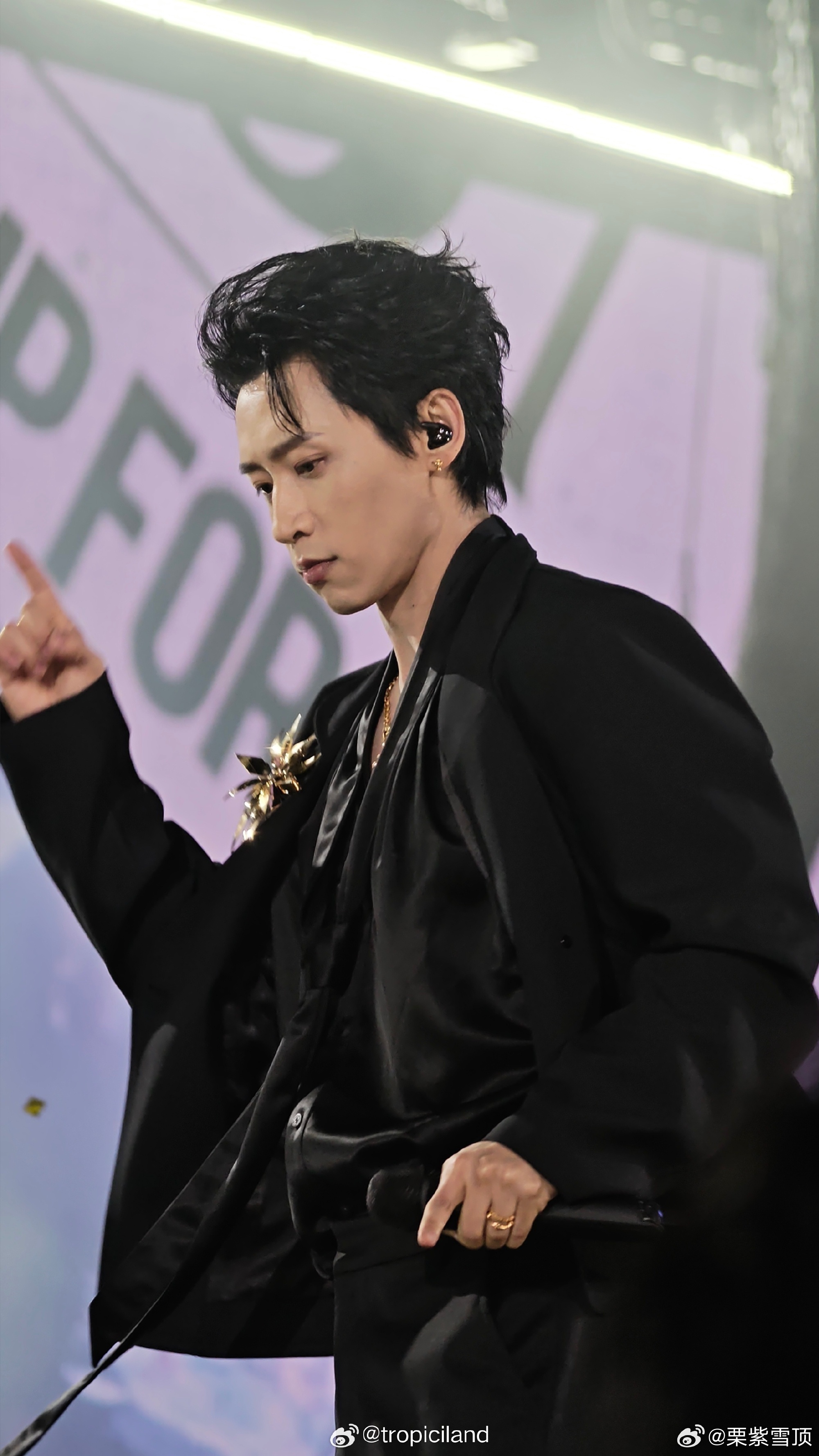 魏晨封面恋人直拍 魏晨《封面恋人》直拍简直鲨疯了，谁的心肝又回来了我不说十三年前