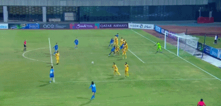 女足亚冠小组赛B组，武汉女足4-0大胜巴姆卡图恩，晋级8强。奥乌苏梅开二度，邓梦