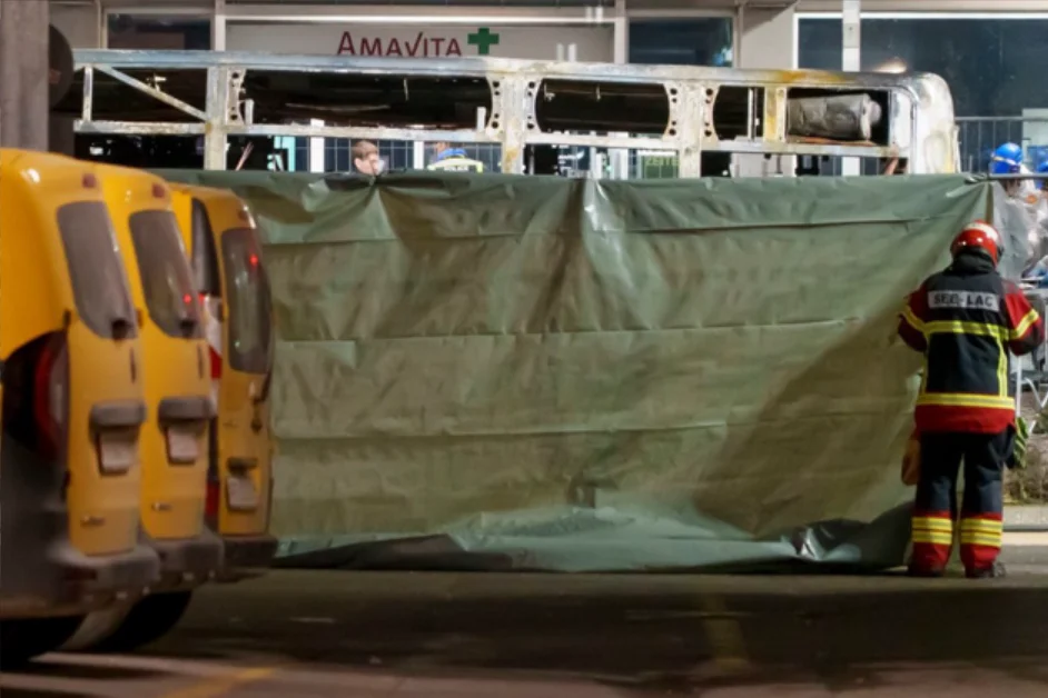 瑞士巴士起火，6人死亡