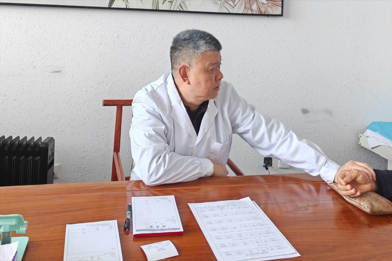 脑梗——名老中医验方，收下吧，从未失手
 
脑梗，在中医来讲称之为中风病，是临床