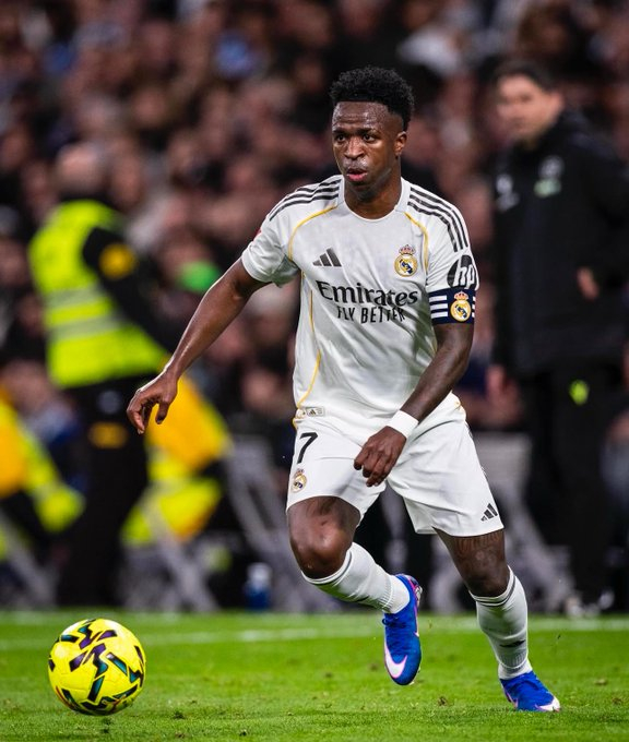 阿斯：皇家马德里高层全力支持Vini皇马