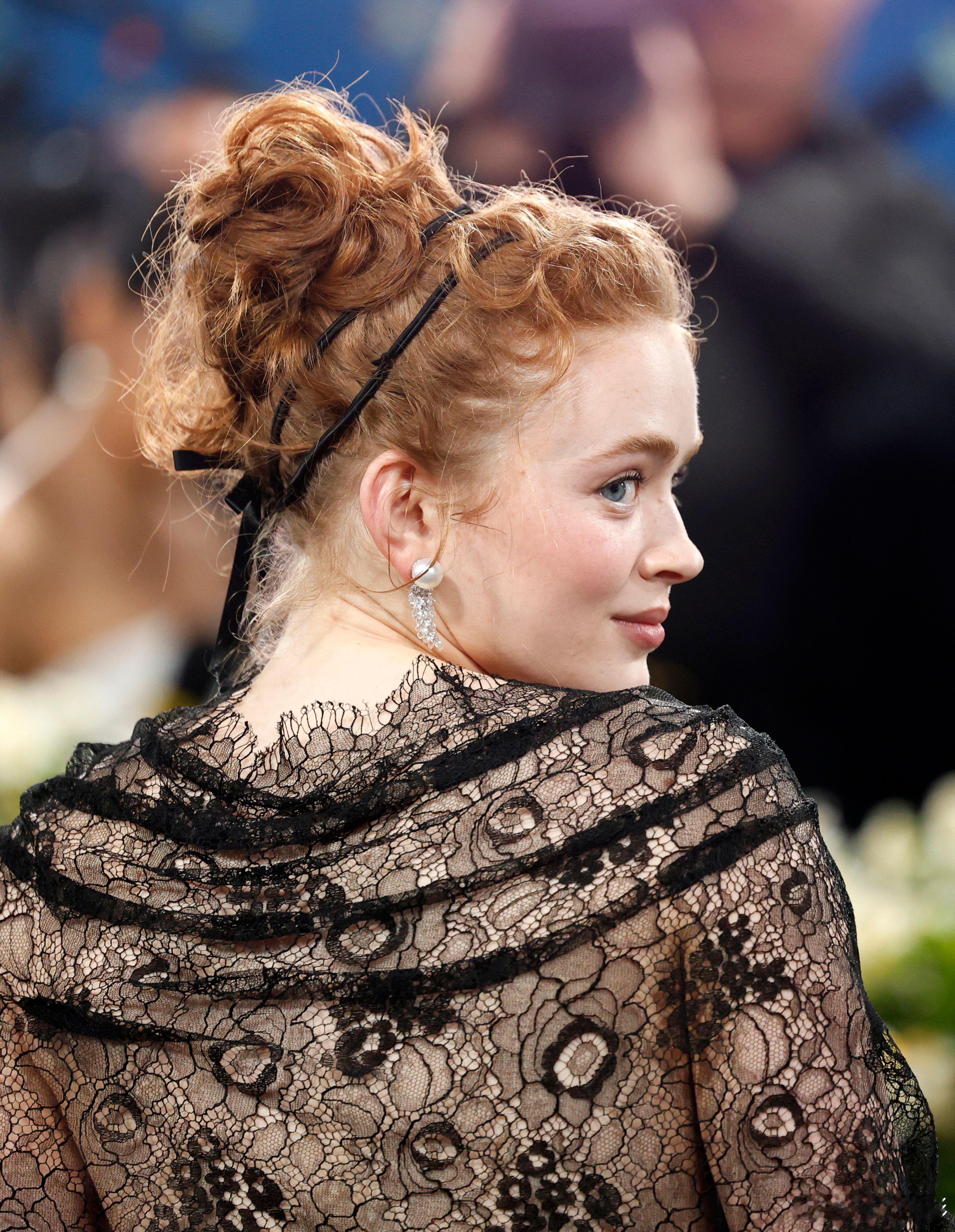 【高清】Sadie Sink at The 2025 Met Gala Cele