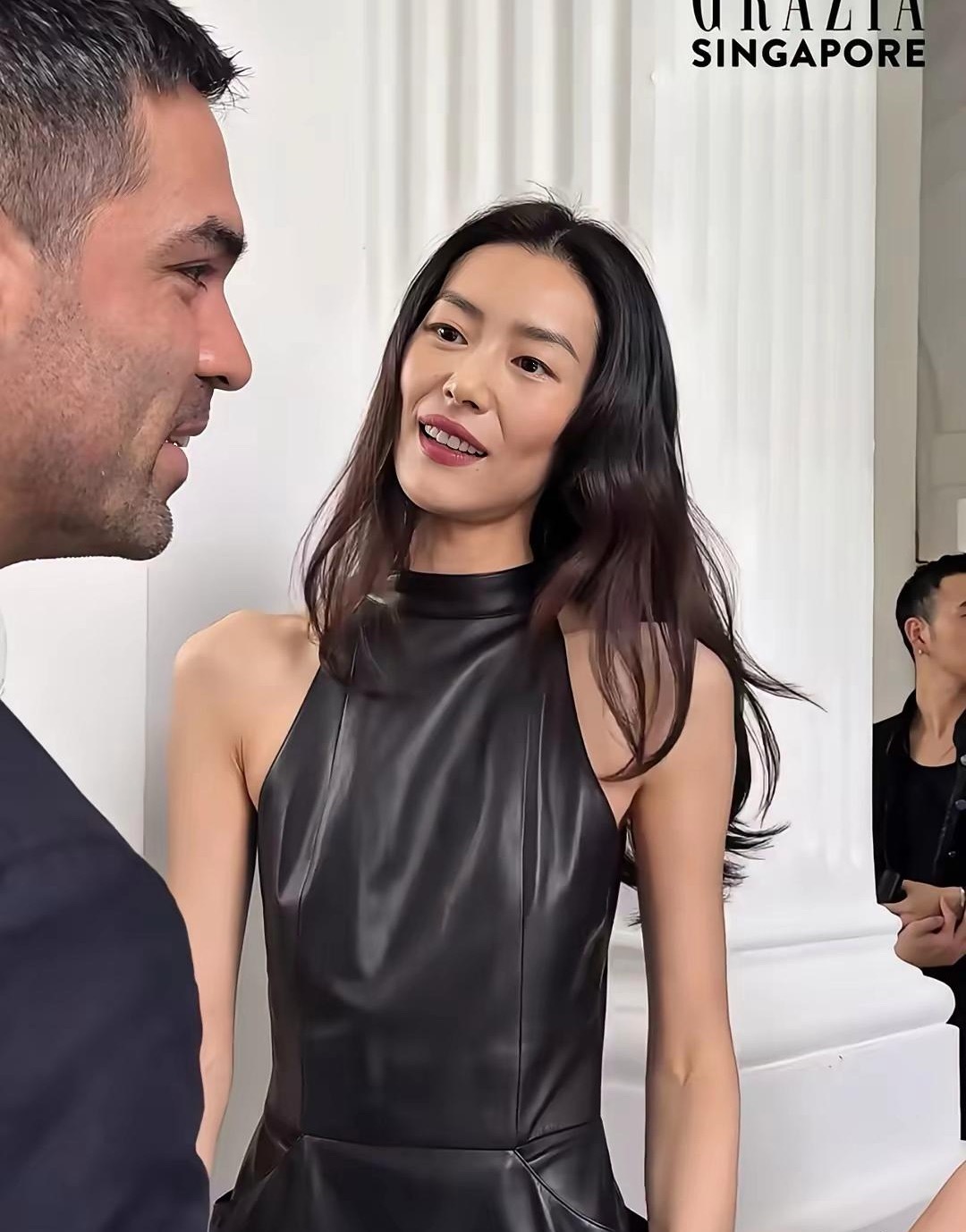 刘雯应该是路人缘最好的超模了，但是现在真的太瘦了 ​​​