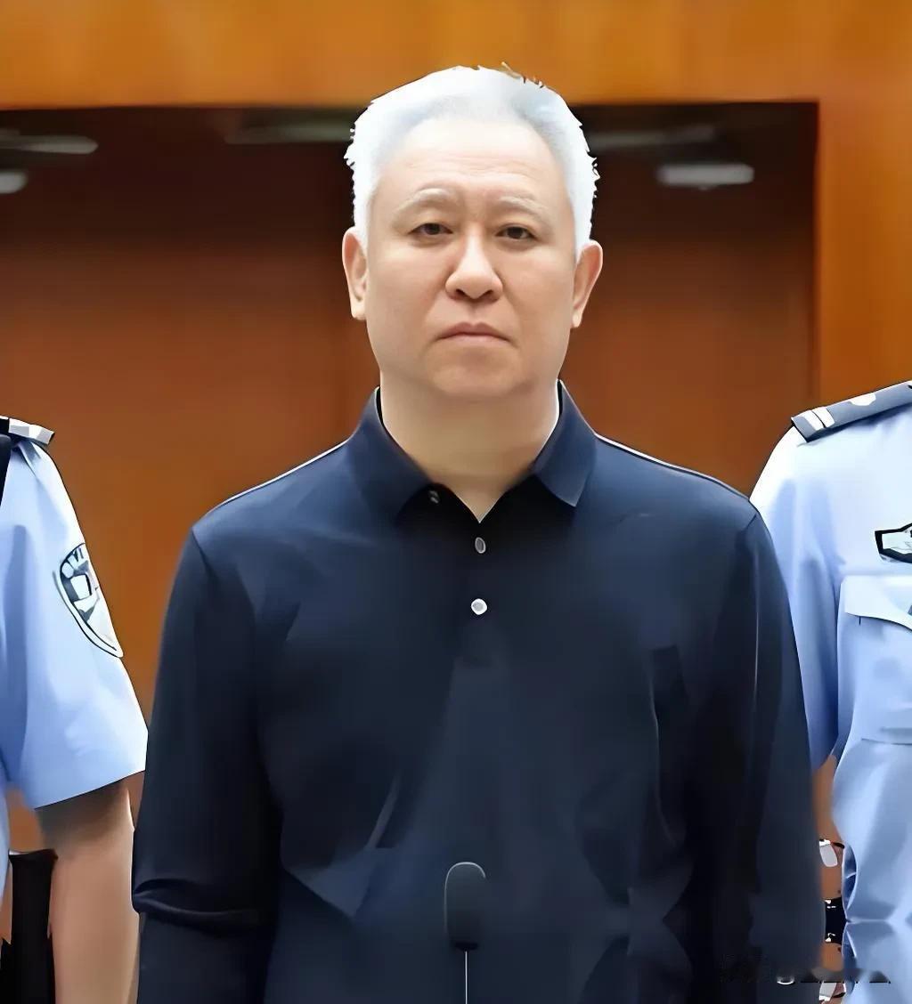 既然恒大许老板是有罪被判无期，那么没有收到房的受害者是否可以不用还贷款了？
许家