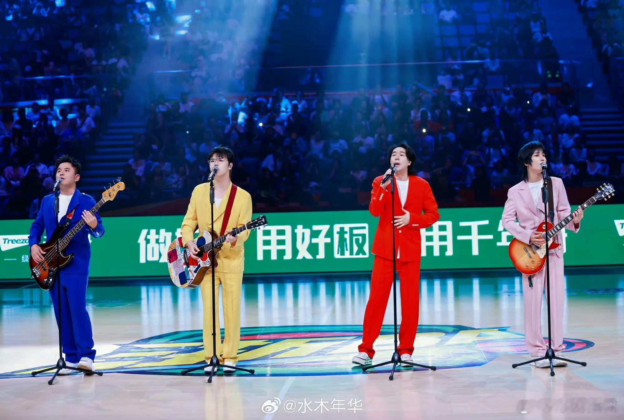 水木年华两首歌炸场 卢庚戌，缪杰，陈秋桦跳出安稳追音乐，骄傲的赌徒里的热血在他们