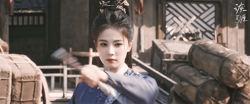 白鹿 《唐宫奇案》李佩仪 / 动图“看！👀这是我的帅气老婆！！！”▷高马尾+黑