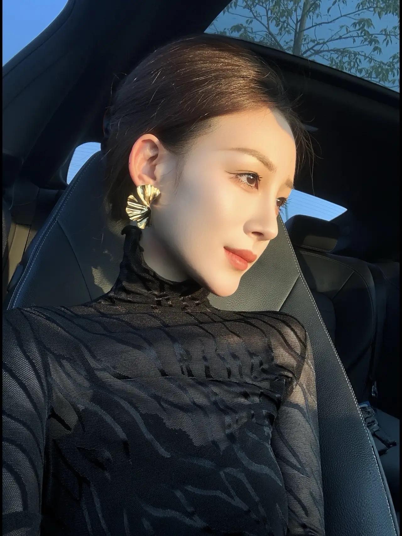 希望迎着阳光在奔跑！[兔年大吉]