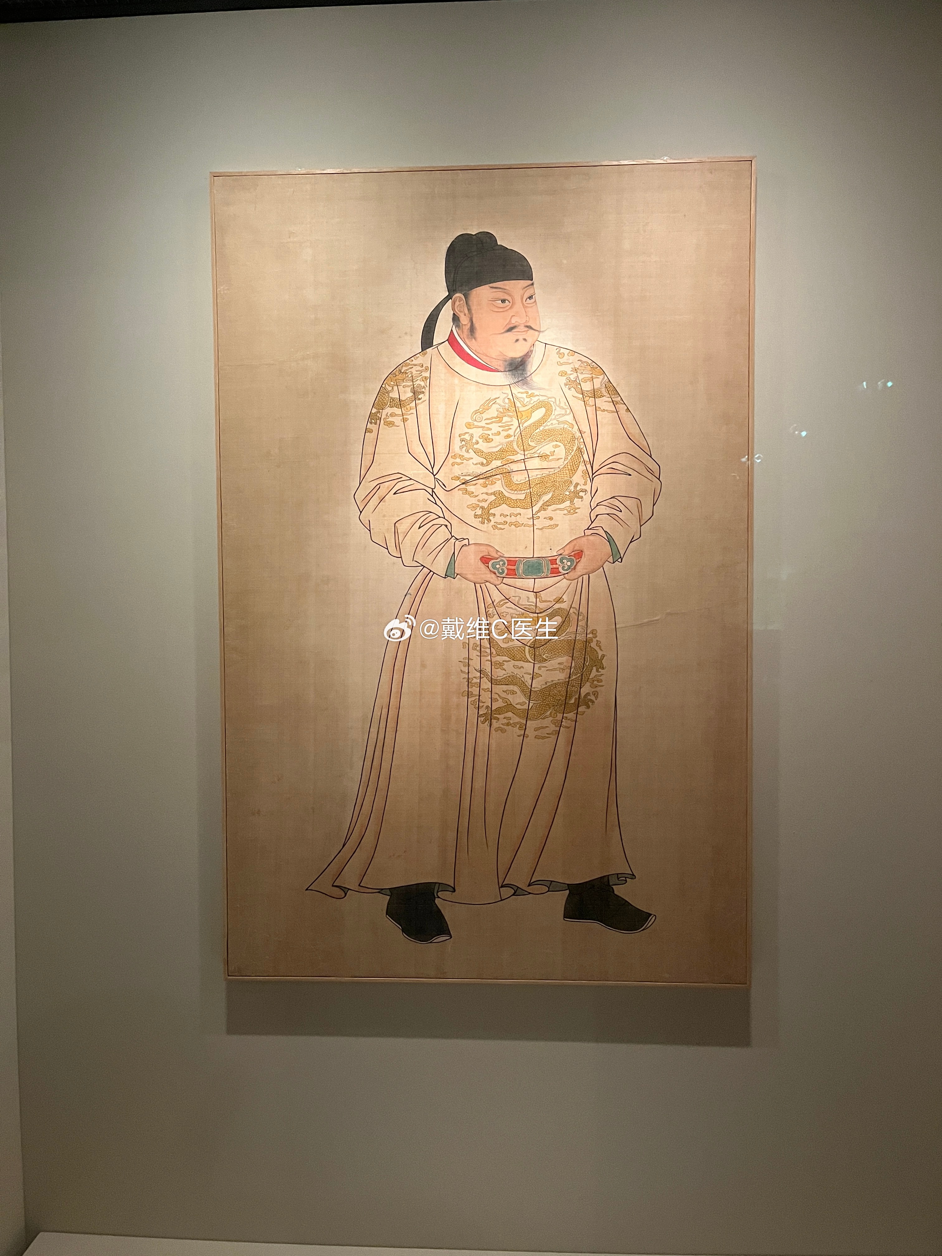 四羊方尊、后母戊鼎、说唱俑 等等都是很有名的！ 北京·中国国家博物馆