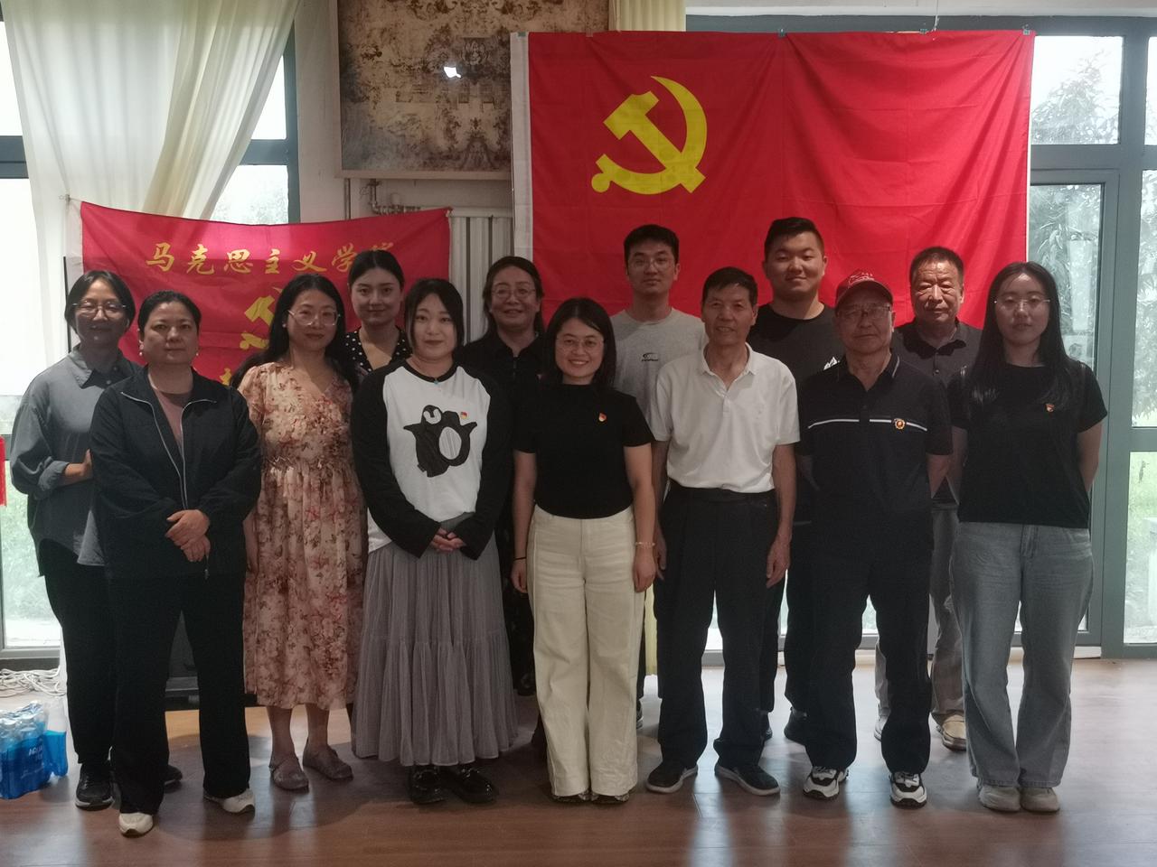 教师节兰州3家党支部
联手开展主题党日活动
 
大西北网讯：记者王志俭文图

9