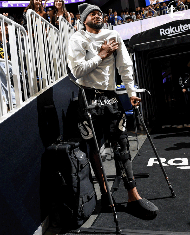 779元滴眼液暴涨至3382元心系球队！据主教练科尔透露，穆迪刚从洛杉矶做完手术