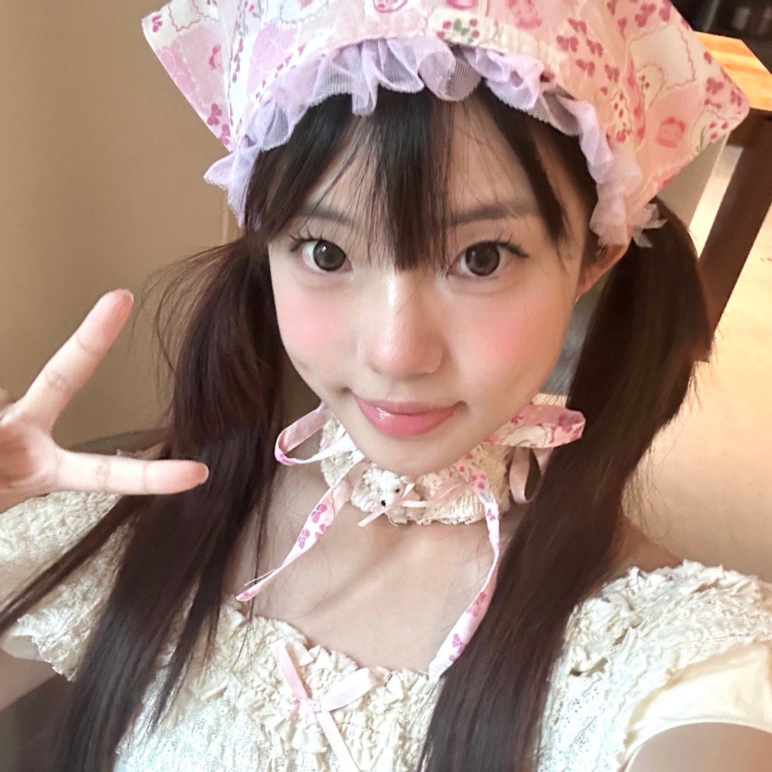 恋爱养成游戏之和女主去甜品店约会 ​​​