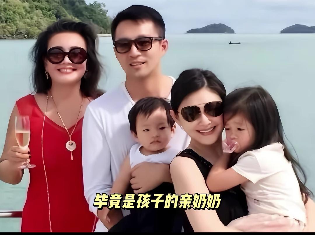 我耳根子很软，谁说的我都觉得有道理，而这又偏偏是一件永远无法用对错评判的事，所以