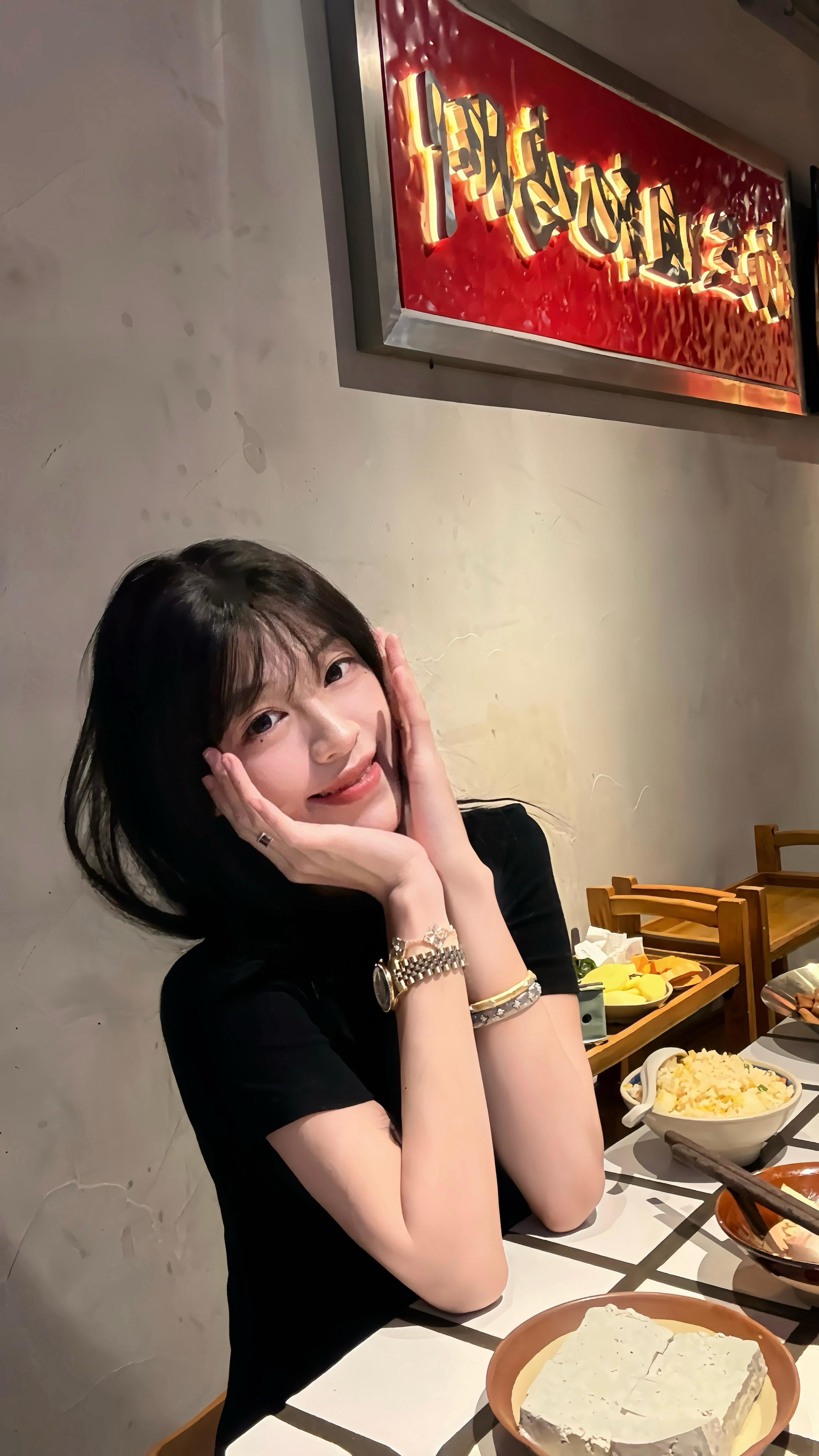 幸福是一条长长的虚线≽^•༚• ྀི≼ 💭💌