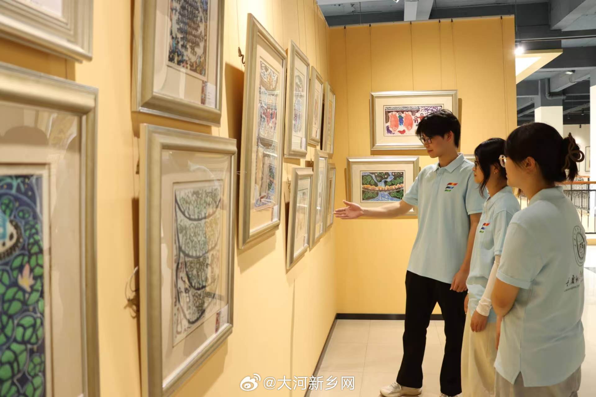 【寻访版画非遗，感悟匠心传承】重庆学子走进綦江版画院赓续乡土非遗文脉为深入了解地