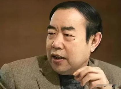 “流氓作家”贾平凹语出惊人，他说：人老了，躺在病床上才明白，最大的“靠山”，不是