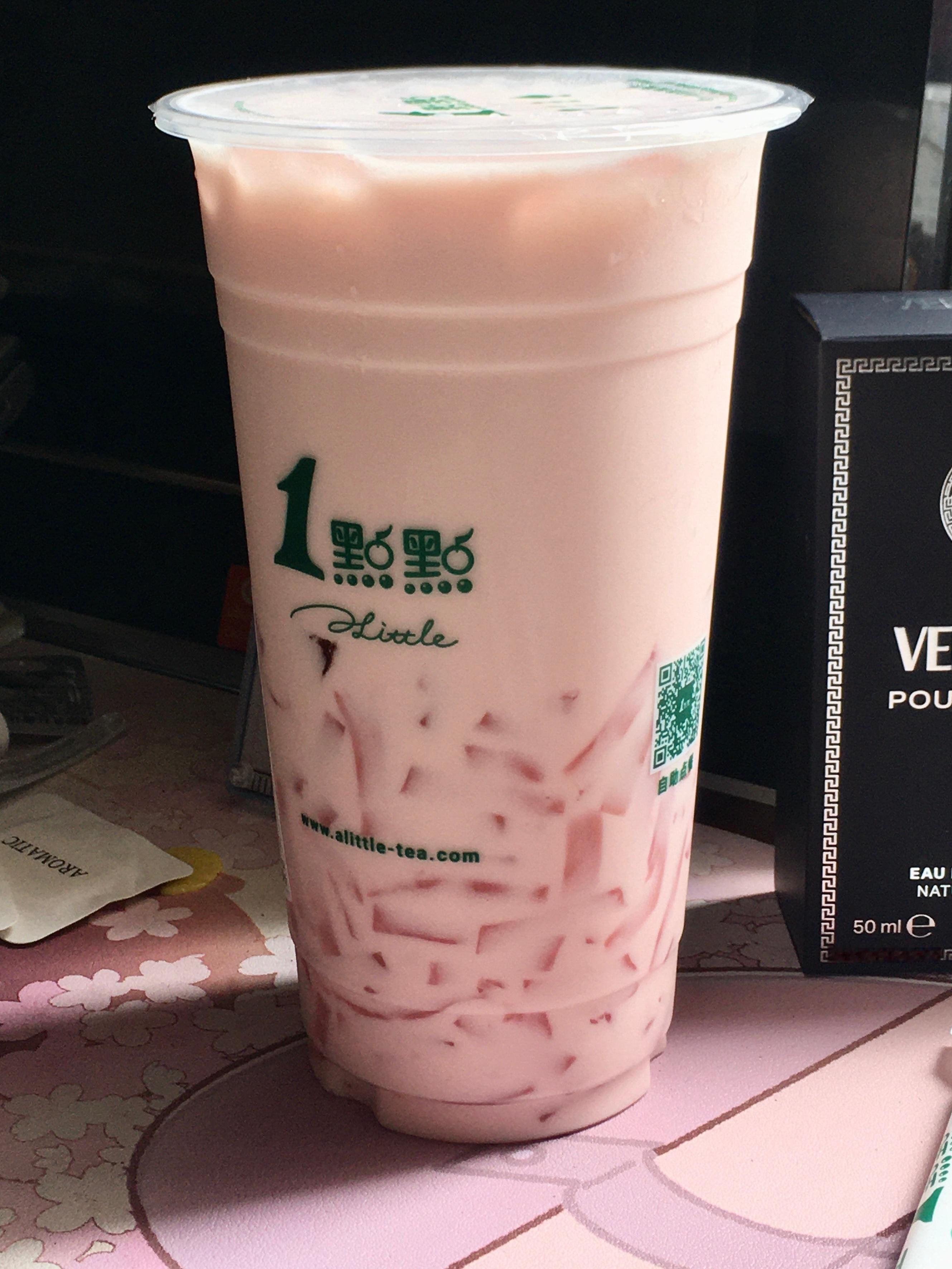 日常 西瓜奶绿堂堂来袭 特别萌的开关贴吃炒面中^ - ^吃甜皮鸭中 这个不是很美