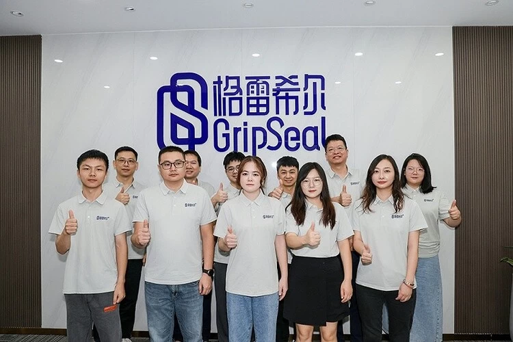 提升汽车制动卡钳测试效率：格雷希尔GripSeal快速连接器的创新应用