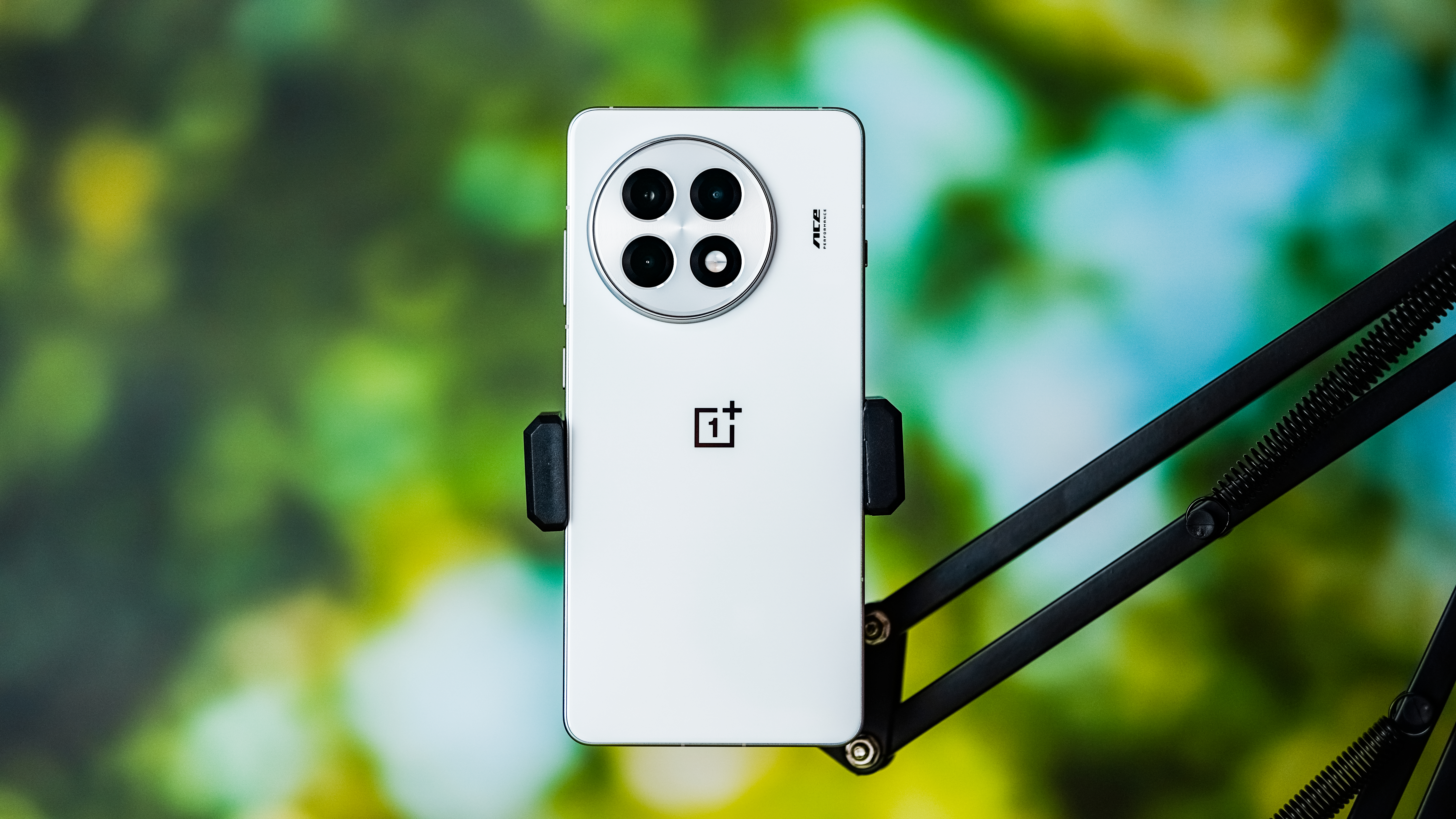 Friends, the OnePlus Ace 5 Pro is really