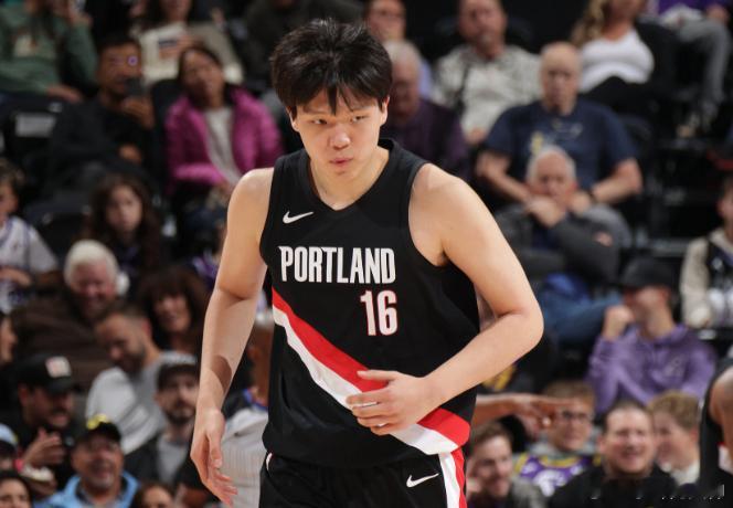 队记：若开拓者保持健康，杨瀚森有机会参加混音队比赛12月3日讯 今日开拓者与猛龙