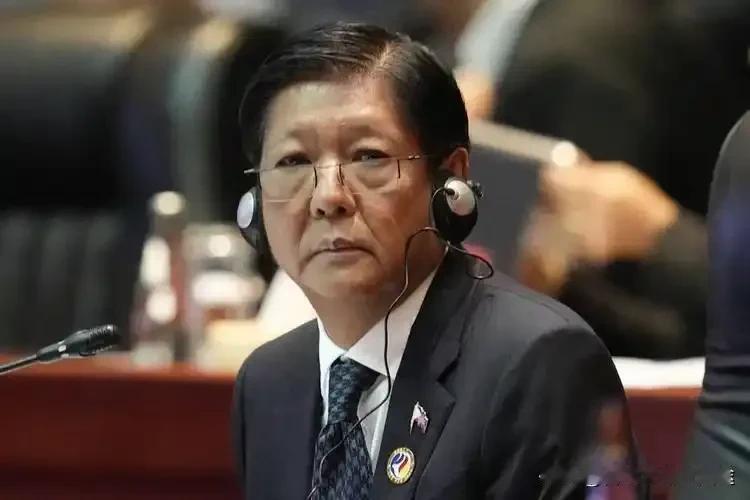 菲律宾又双叒挑衅中国！马科斯政府“剧本”翻车，南海火药味十足？
 
2025年8