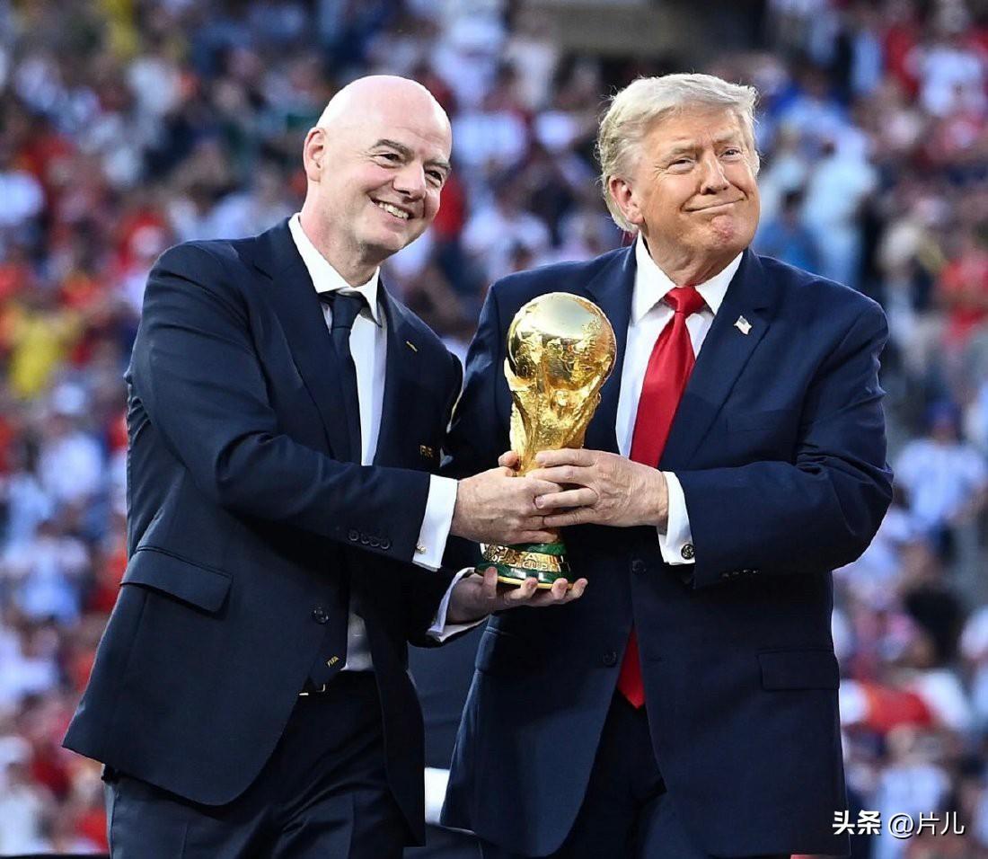 一片哗然！国际足联主席被曝养“小三”，欧足联强硬施压要求其辞职。8月8日，欧足联