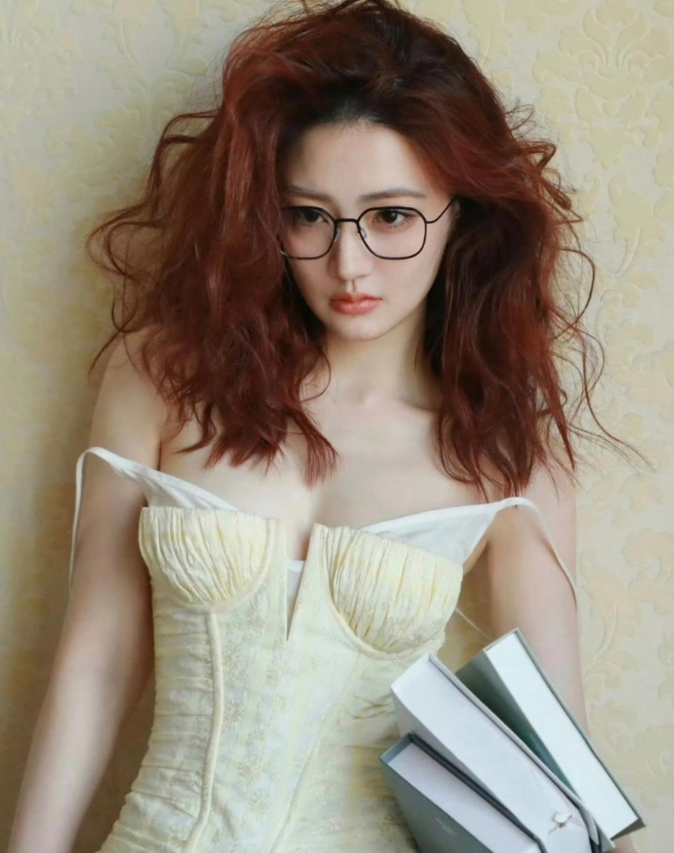 徐璐居家写真 又美出新高度 美得不像话了 