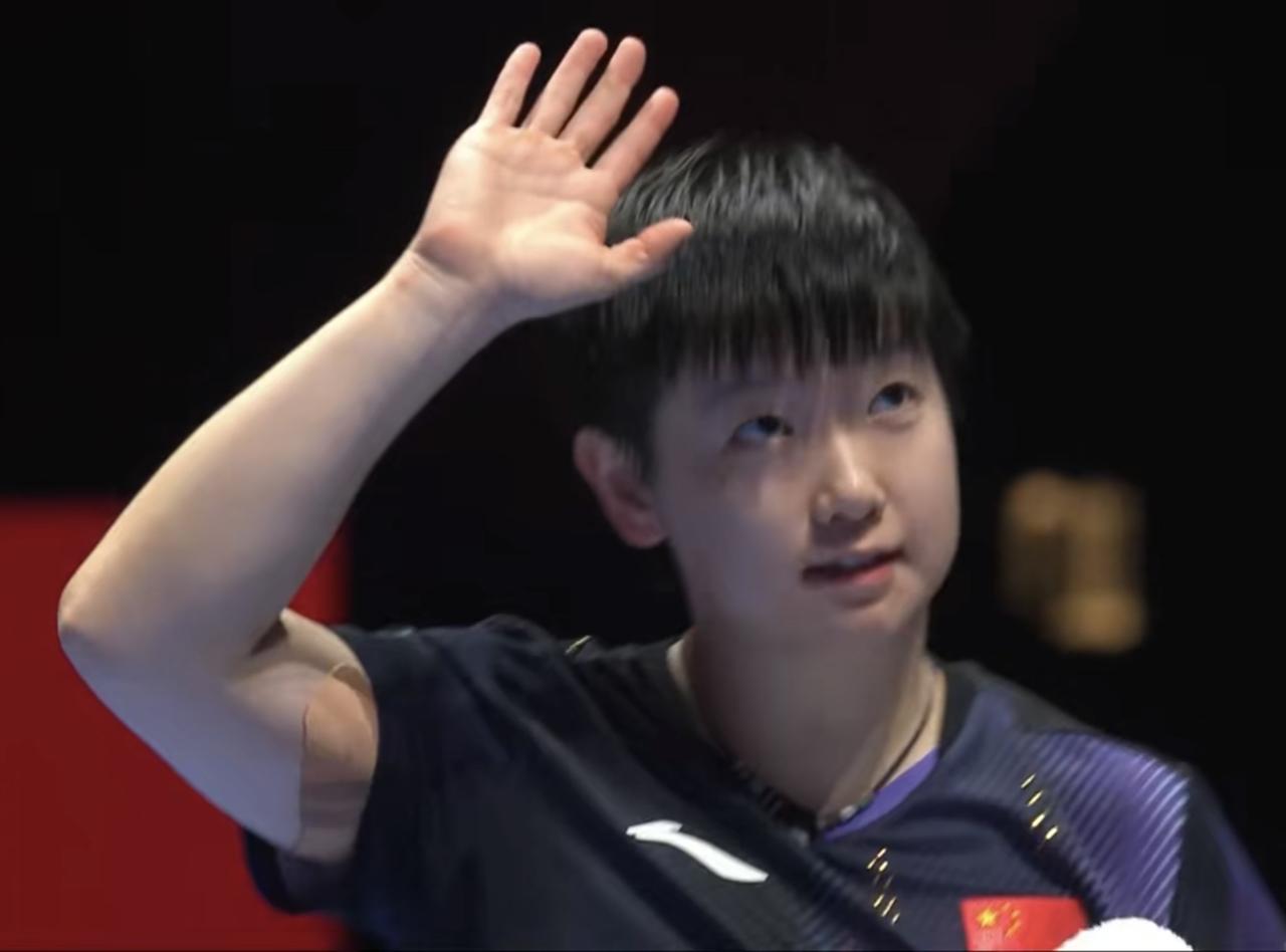 孙颖莎太牛啦！在澳门世界杯上实现连续三届夺冠，这可是前无古人的成就，她就是历史上