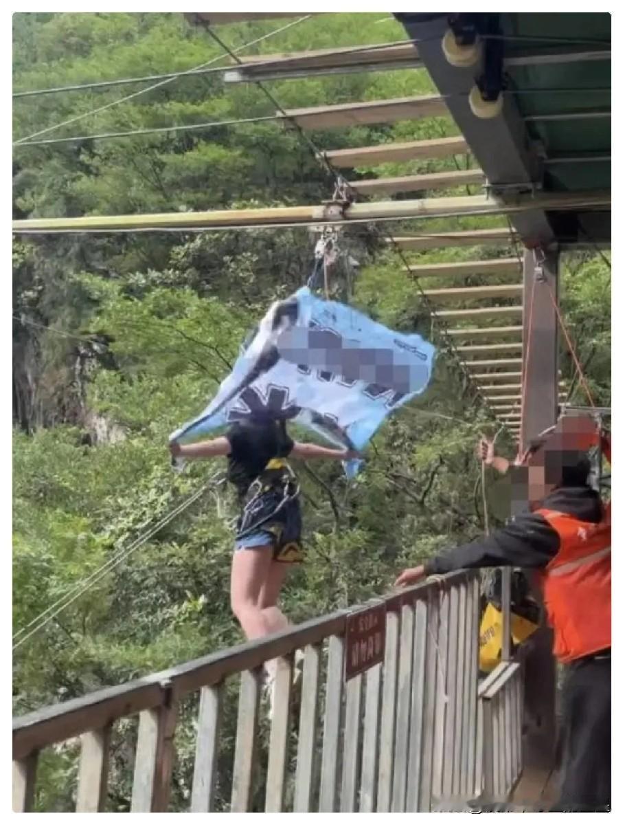 都喊了无数次没栓紧，没栓紧，没栓紧……工作人员就是听不到一个字，哪怕有一点点责任