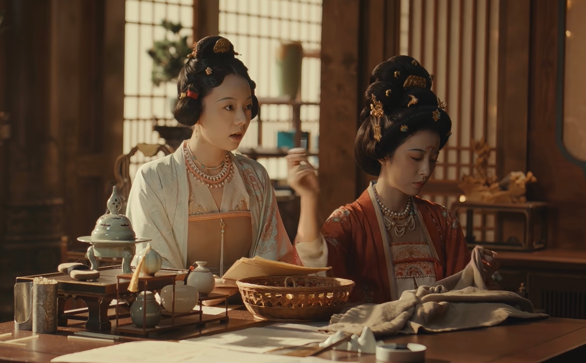 算筹一响，钱瑛登场💴总算见到大家了。大家的意见我都看到啦咱就是说没继承阿爹阿娘