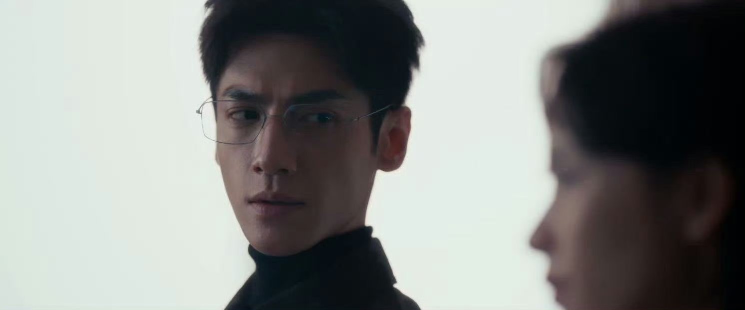 上辈子被蜘蛛抓这辈子抓蜘蛛被罗云熙这波联动笑晕！齐思哲抓蜘蛛辨线索破局，梦回澹台