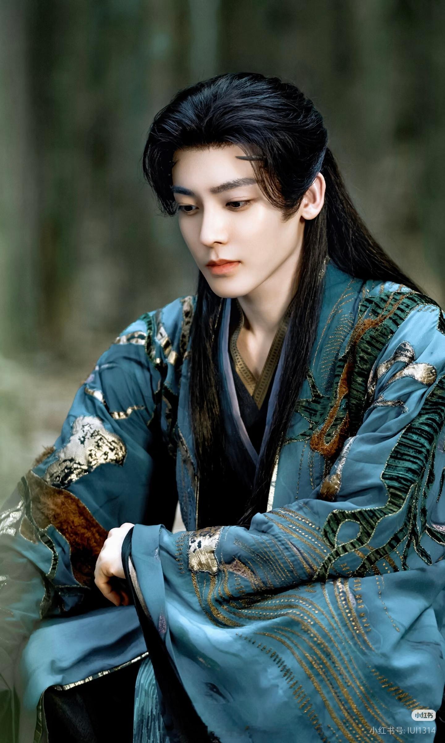 虞书欣侯明昊《长生骨》组讯出来了，Q2开机，爱奇艺官方认领，新增出品公司稻草熊。