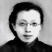 1949年，南京解放后，一个阔太太穿着旗袍来到了35军军部，对门口的哨兵说：“我
