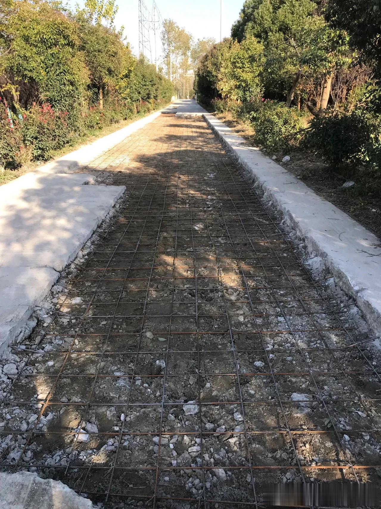 #新农村# 这条路修的太用心了！老板绝对有良心，是个好人！#这就回老家的路#