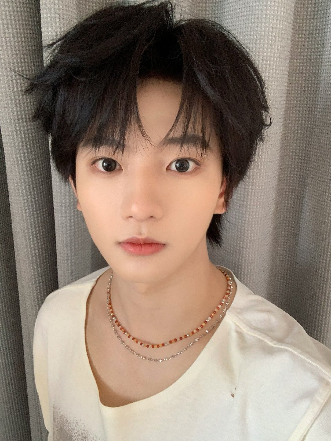 被付航狠狠夸到的穆祉丞✨直言他从不伪装、永远赤诚，还称他是心里的屠龙少年。干净又