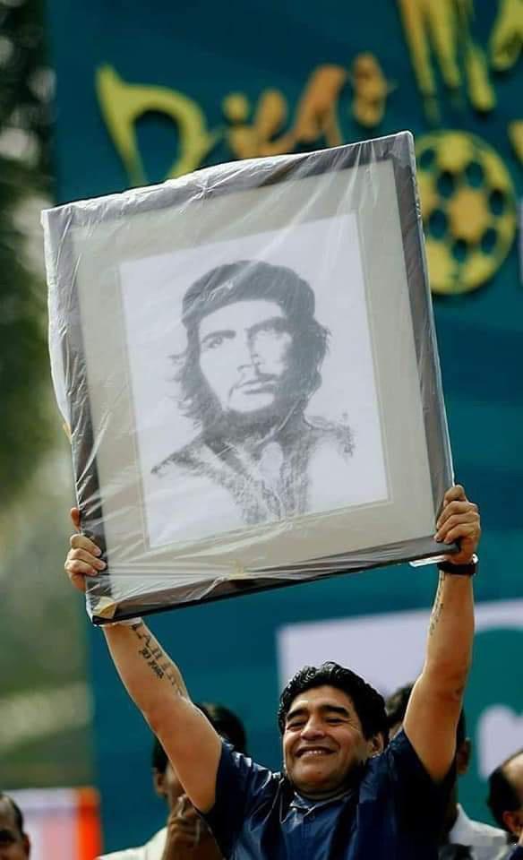 马拉多纳与切格瓦拉、卡斯特罗 