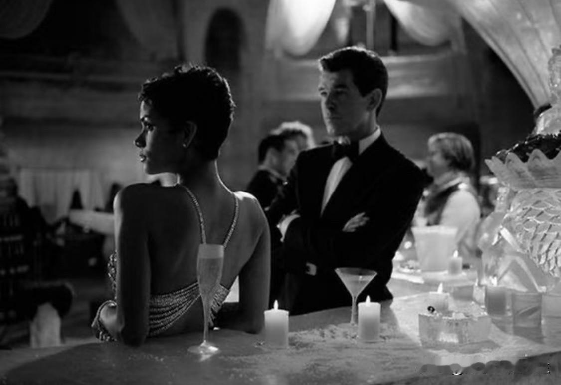 很有道理的一句话：
“乱搞就是自我毁灭，性开放是致命陷阱。女人是受体，洗不干净皮