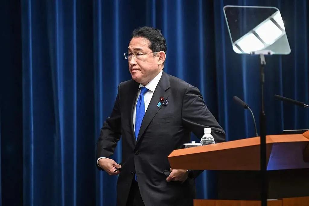 日本首相岸田文雄终于要辞职了，这个罪大恶极的人担任首相2年多，给世界人民带来了深