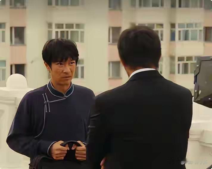 今天全网都在声讨日本那部顶流谍战剧《Vivant》第二季，实在太恶心了！

斥资