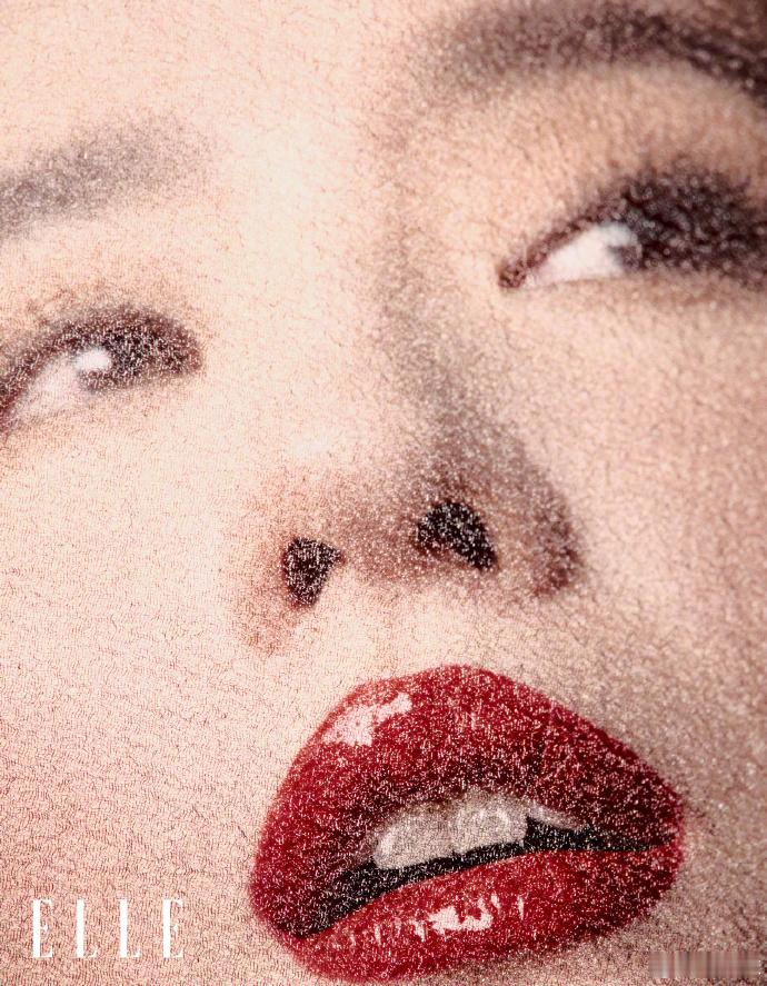 刘亦菲的愿望是让自己轻的像羽毛  刘亦菲的愿望是让角色有重量  刘亦菲，似羽毛般