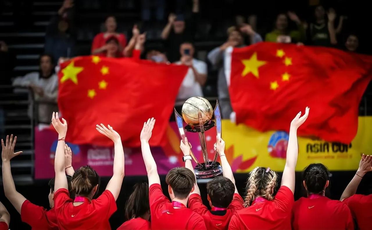 中国女篮一直在寻求改变和成长！

因为中国女篮2018亚运会与2022亚运会都发