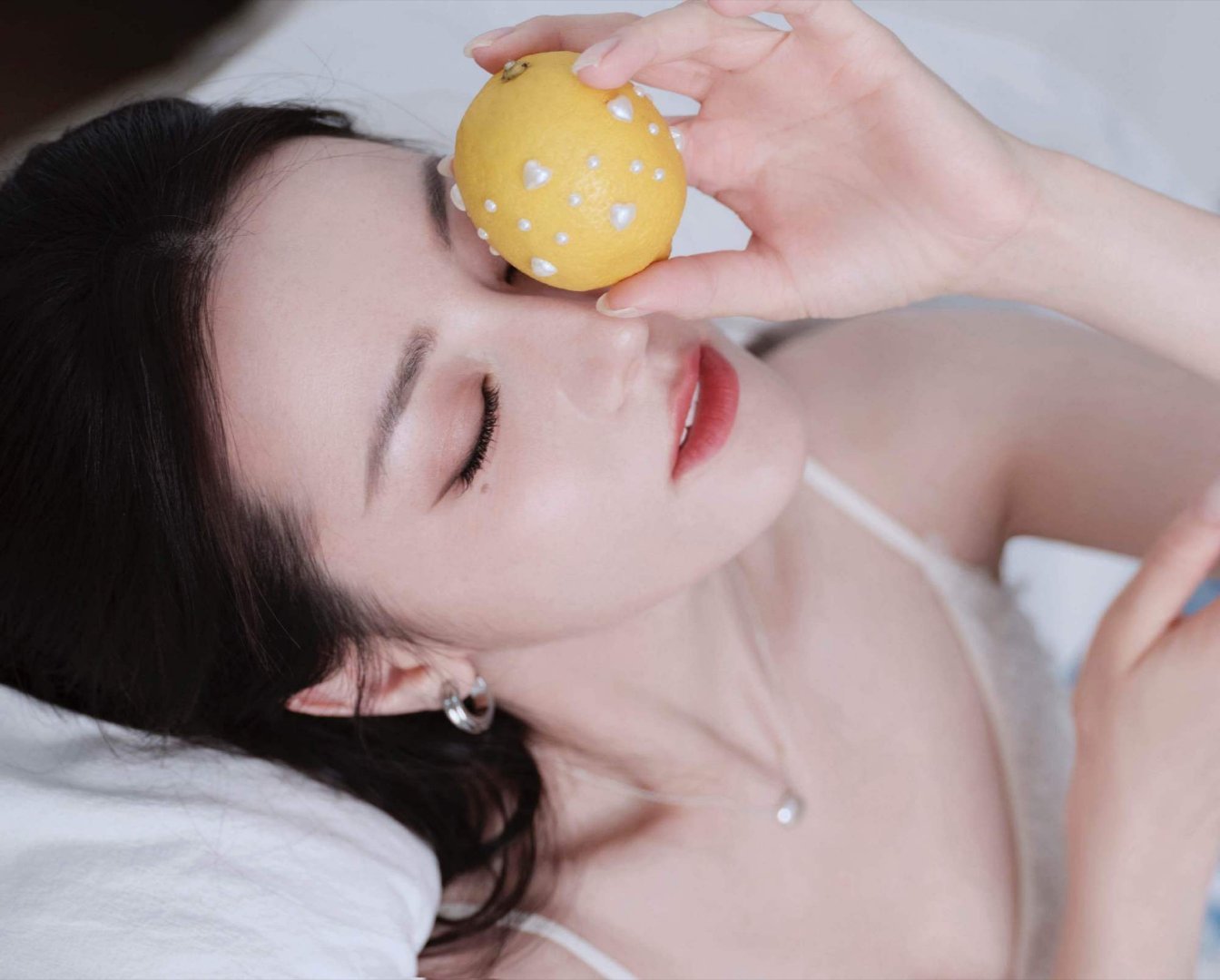 迪丽热巴[超话]迪丽热巴益起来 dlrb每日一善诚信是金，它可以触动人们内心深处