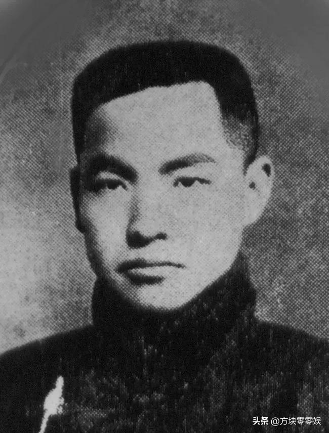 1909年，年仅15岁的邓中夏不得不娶自己的嫂子为妻，他在婚后三天就离开了家。