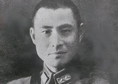 1975年，黄维作为最后一批特赦战犯获释出狱，消息传到台湾，蒋经国随即通过香港渠