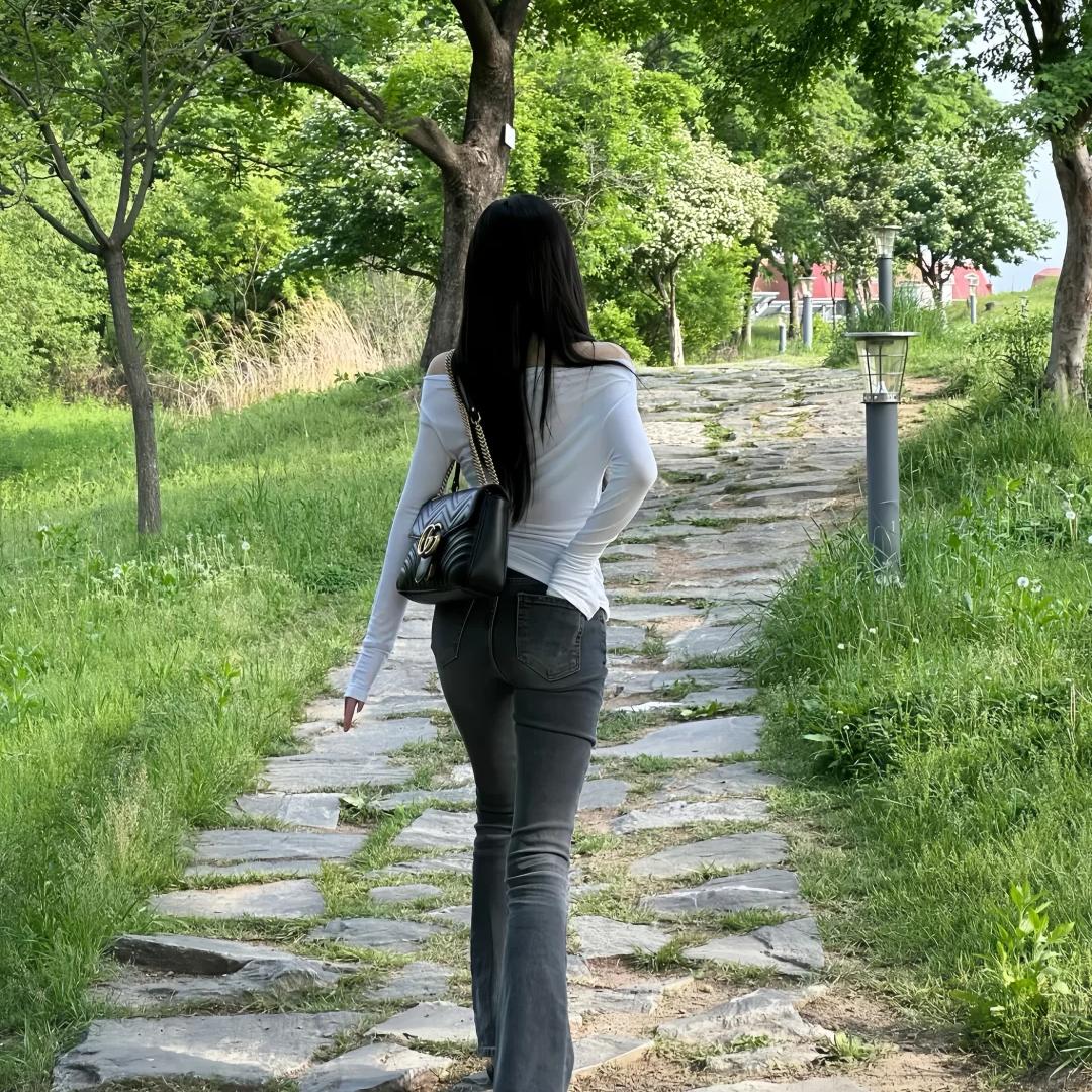 可以把它理解成：年轻时攒“资产”，老了才有的“底气”。

一、健康：唯一“归零”