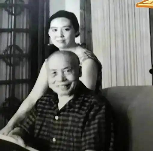 李宗仁去世后，遗孀胡友松被送去农场，周总理：放不了吗？李宗仁离世后，留下仅30岁