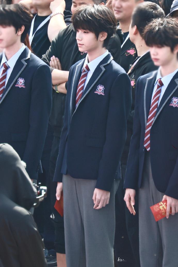 王橹杰《我们的少年时代2》开机照！ 